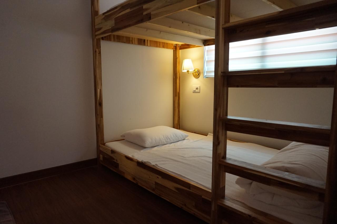 P.S Guesthouse Itaewon Seoul Exterior photo